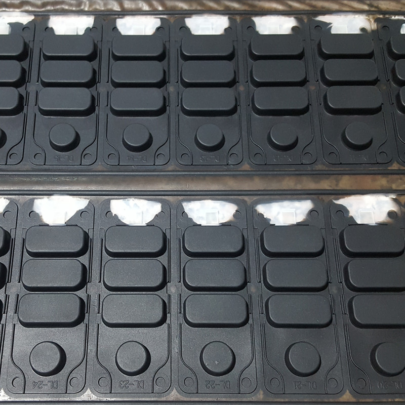 <font color='#0000FF'>按摩儀器矽膠按鍵</font>